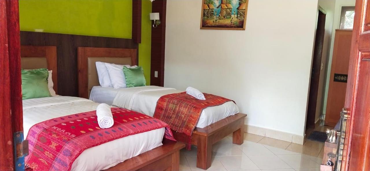 Toba Village Inn Tuk Tuk Εξωτερικό φωτογραφία