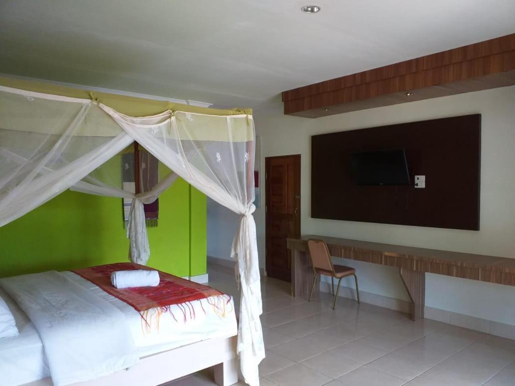 Toba Village Inn Tuk Tuk Εξωτερικό φωτογραφία