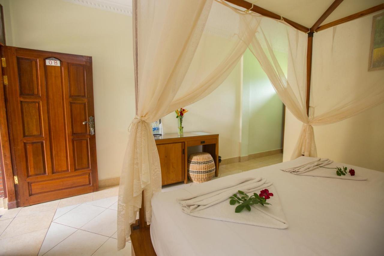 Toba Village Inn Tuk Tuk Εξωτερικό φωτογραφία