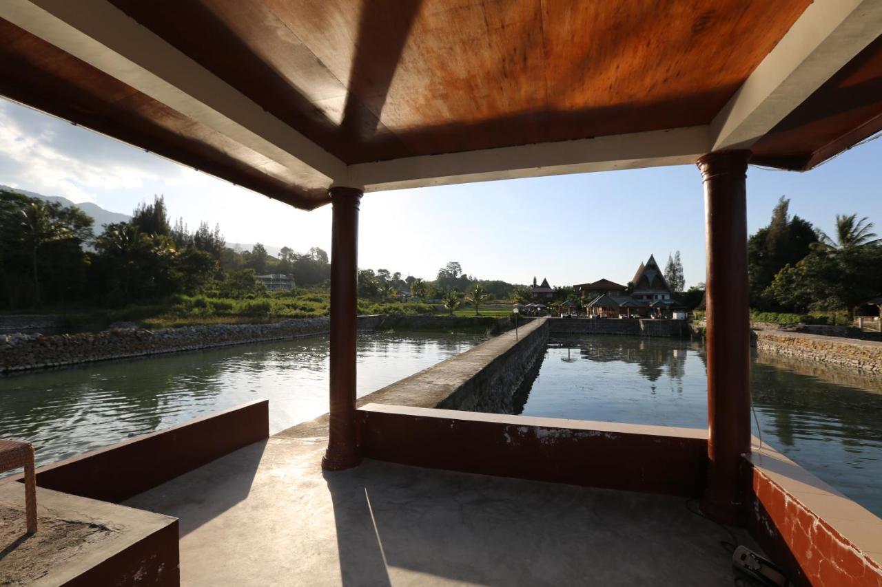 Toba Village Inn Tuk Tuk Εξωτερικό φωτογραφία