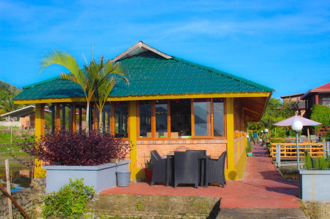 Toba Village Inn Tuk Tuk Εξωτερικό φωτογραφία